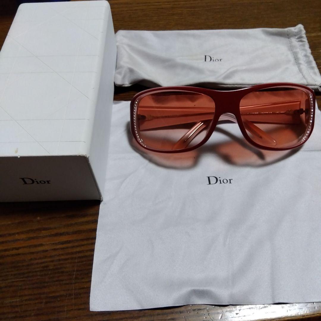 Dior 赤フレーム サングラス