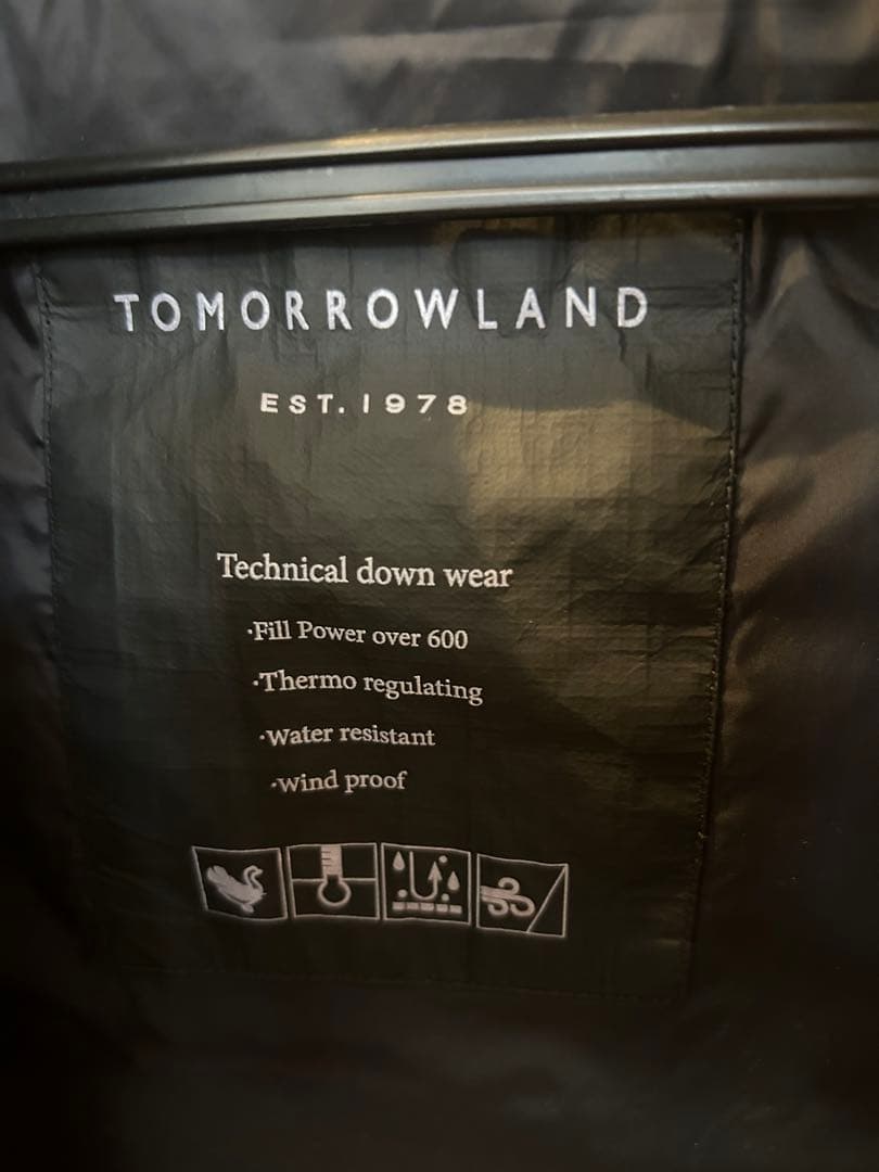 TOMORROWLAND ウールシルクツイル ダウンベスト TOMORROWLAND ウールシルクツイル ダウンベスト