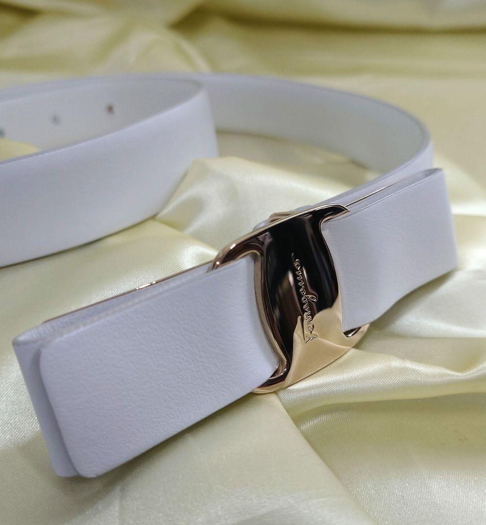 サルヴァトーレフェラガモ　Salvatore Ferragamo　ヴァラ　ベルト
