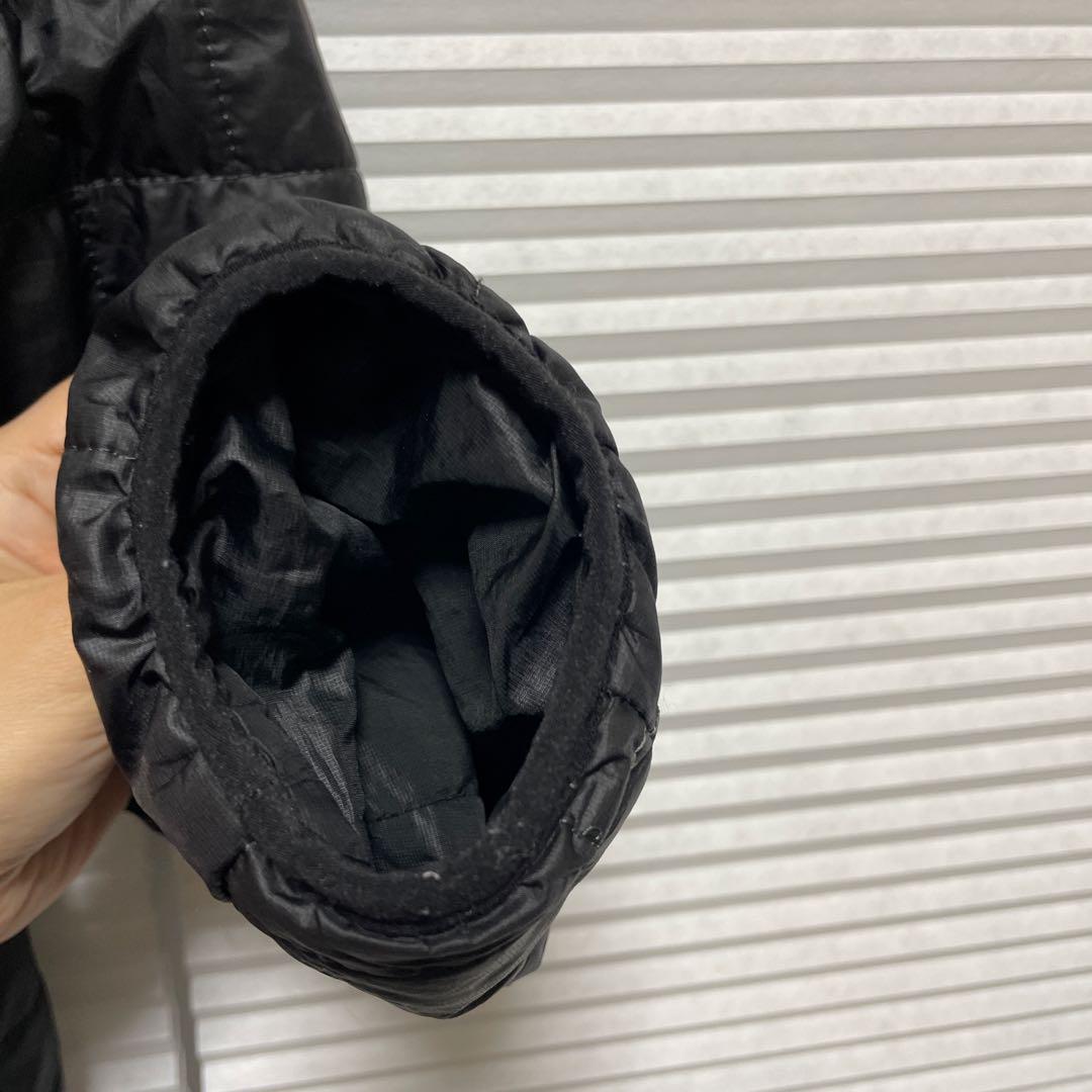 ブラック
