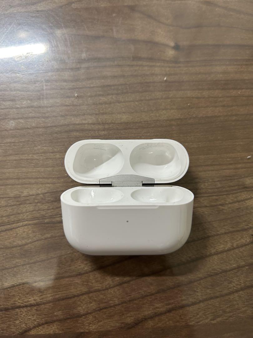 Apple AirPods Pro 第2世代 充電ケースのみ