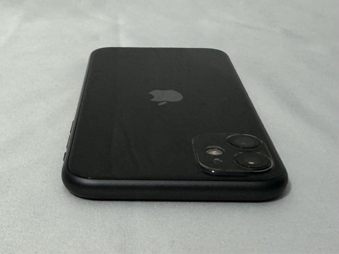 Apple iPhone 11 64GB ブラック デモ機