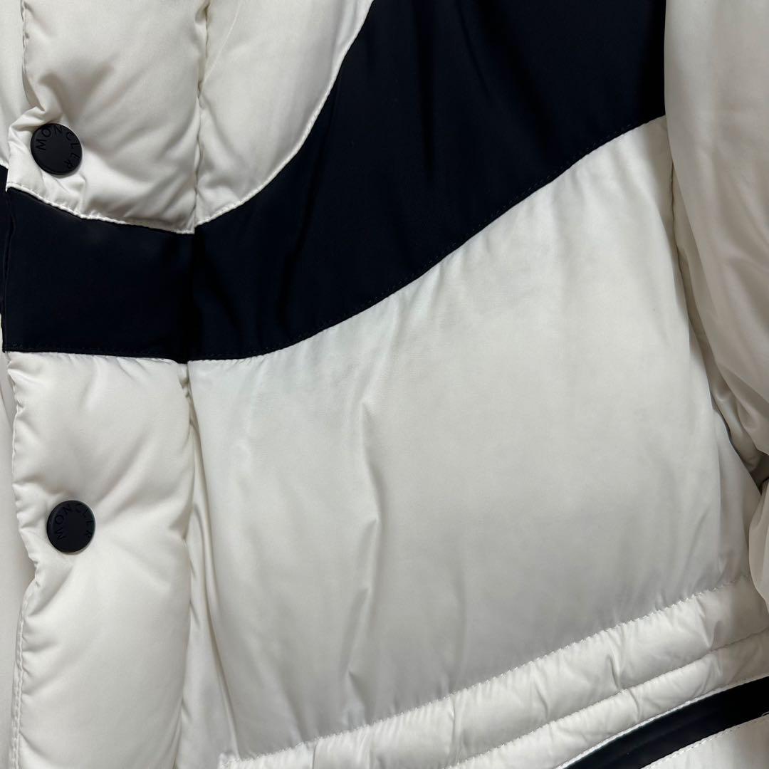 MONCLER ホワイト iwaki ショートダウンジャケット