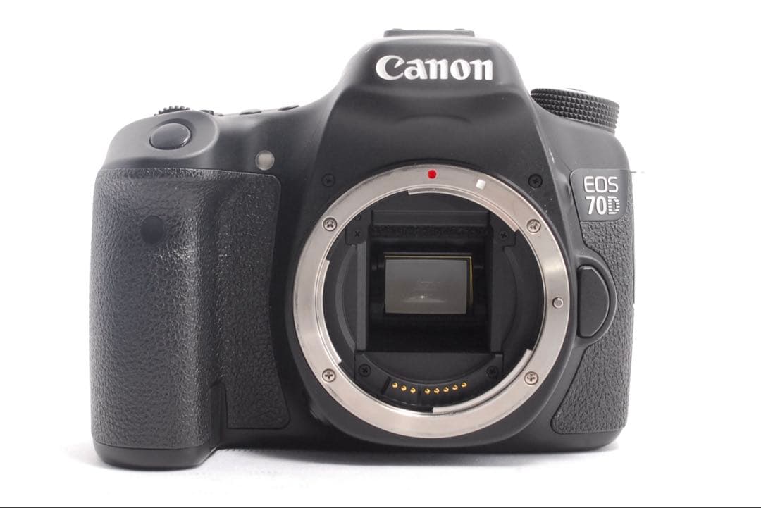 7コマ連写❤️Canon EOS 70D❤️Wi-Fi搭載❤️ステップアップに! 7コマ連写❤️Canon EOS 70D❤️Wi-Fi搭載❤️ステップアップに!