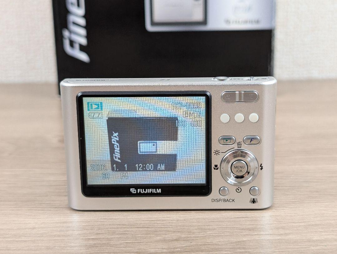 【良品】FUJIFILM FinePix Z3 シルバー デジタルカメラ