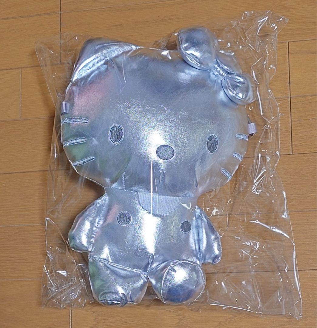 新品　ハローキティ　ぬいぐるみバッグ　シルバー　ブラック　２点セット