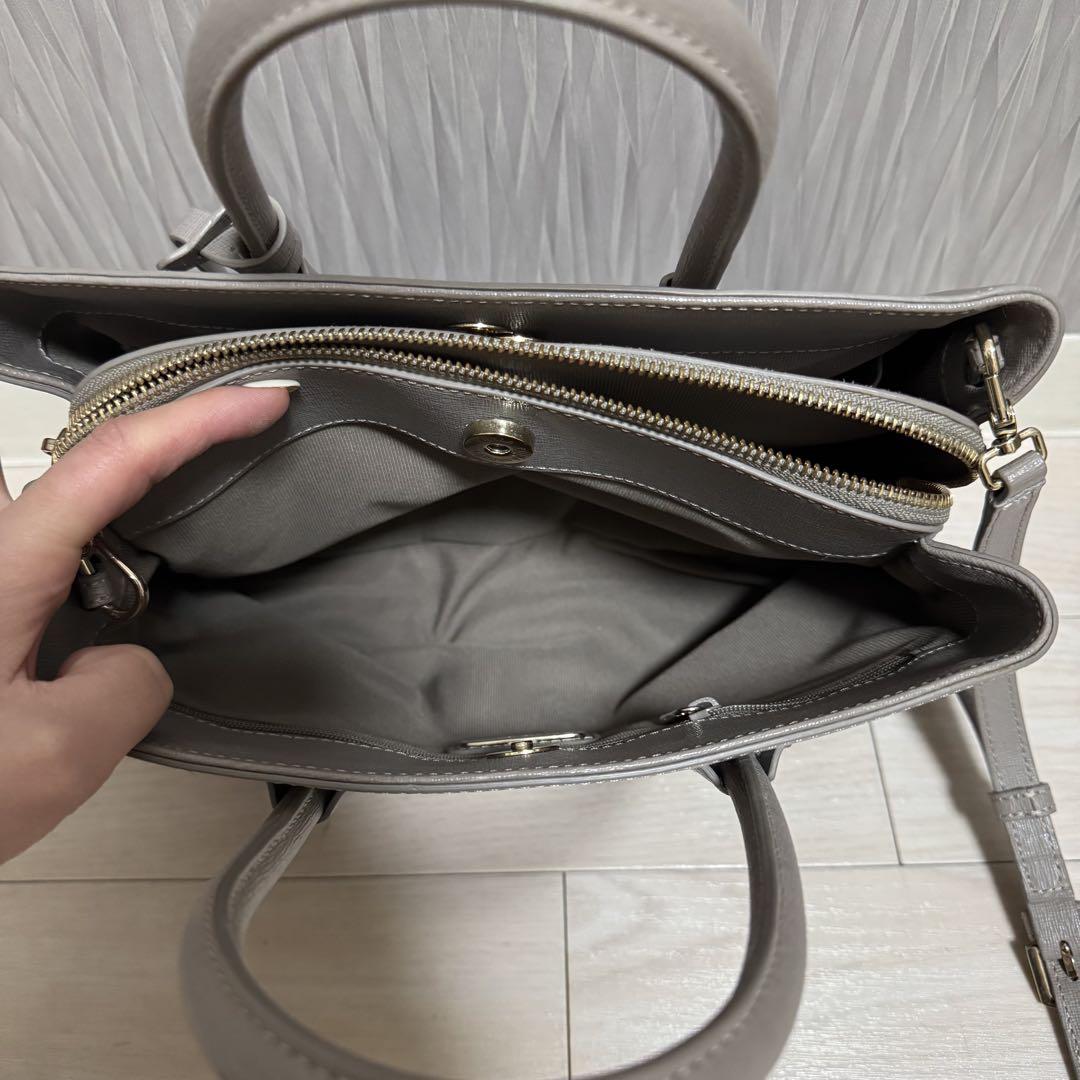 【美品】FURLA テッサ　ハンドバッグ