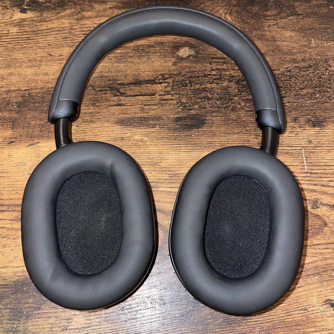 【美品】wh-1000xm5 専用カバー付 ワイヤレスヘッドホン ブラック