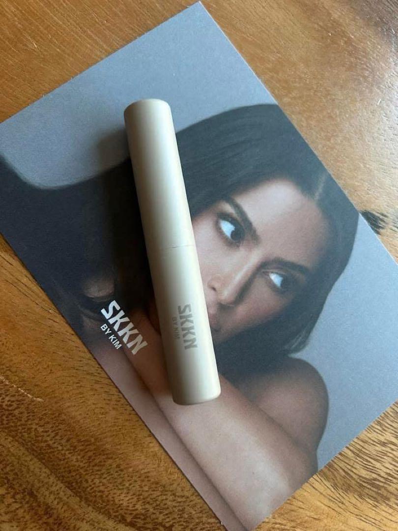 新品★SKKN BY KIM リップスティック　Nude04
