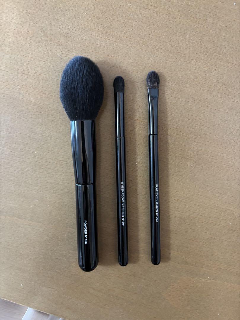 CHANEL メイクブラシセット LES INDISPENSABLES ☆シャネル☆ CHANEL メイクブラシセット♩ - メルカリ