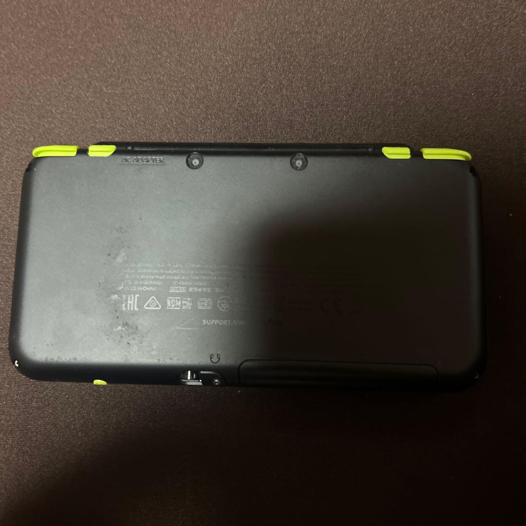 New 2DS LL ブラック イエロー目立った傷や汚れなし UP786_INFO
