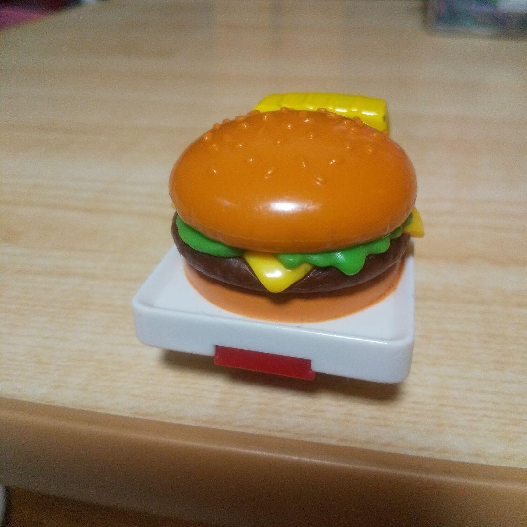 トミカ ハンバーガー付きのミニカー