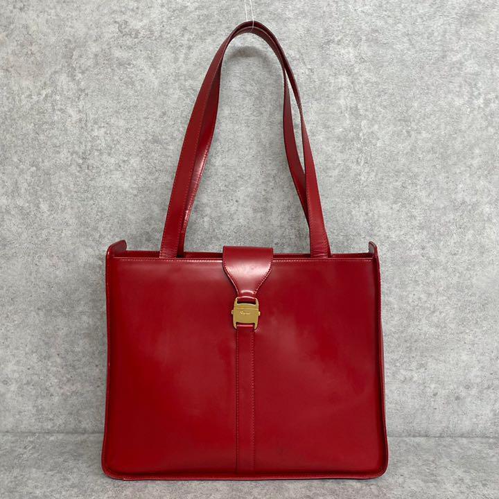 ー品販売 極 美品 サルヴァトーレフェラガモ ヴァラリボン 金具 トート 正規取扱店サイト大阪 フェラガモ 極美品 ハンドバッグ 裏地総柄 ネイビー ヴァラリボン バケツ型 ハンドバッグ