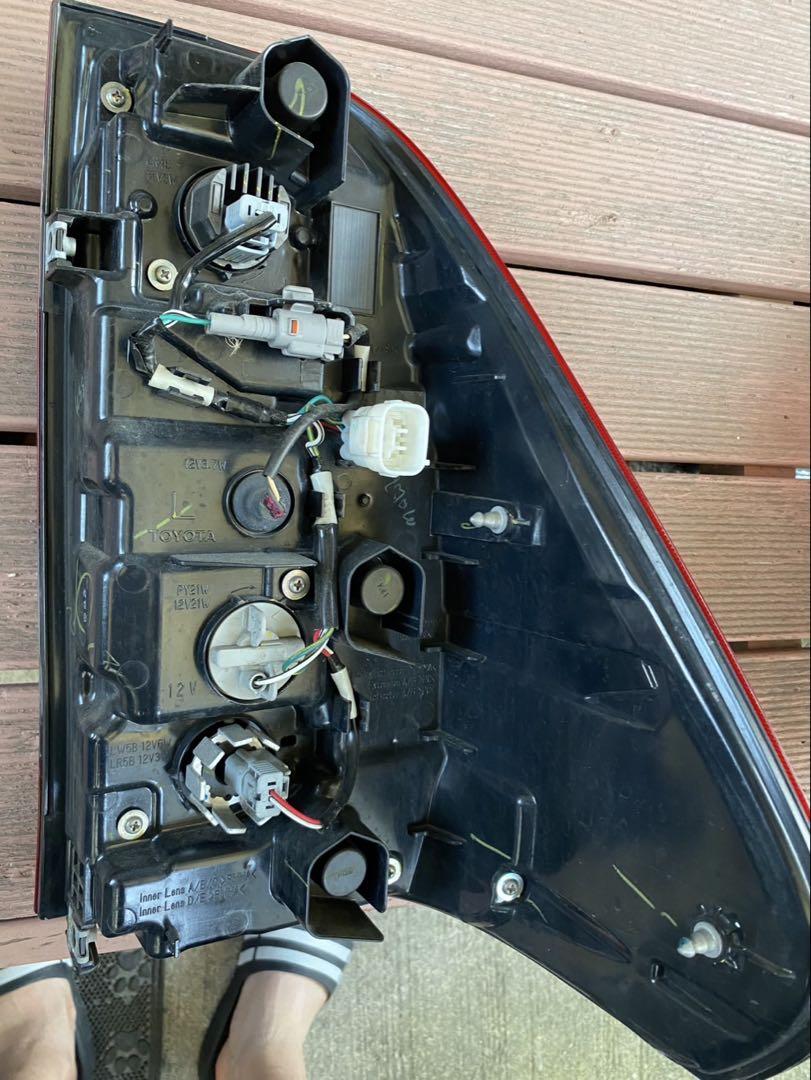 HILUX テールライト レッド LED
