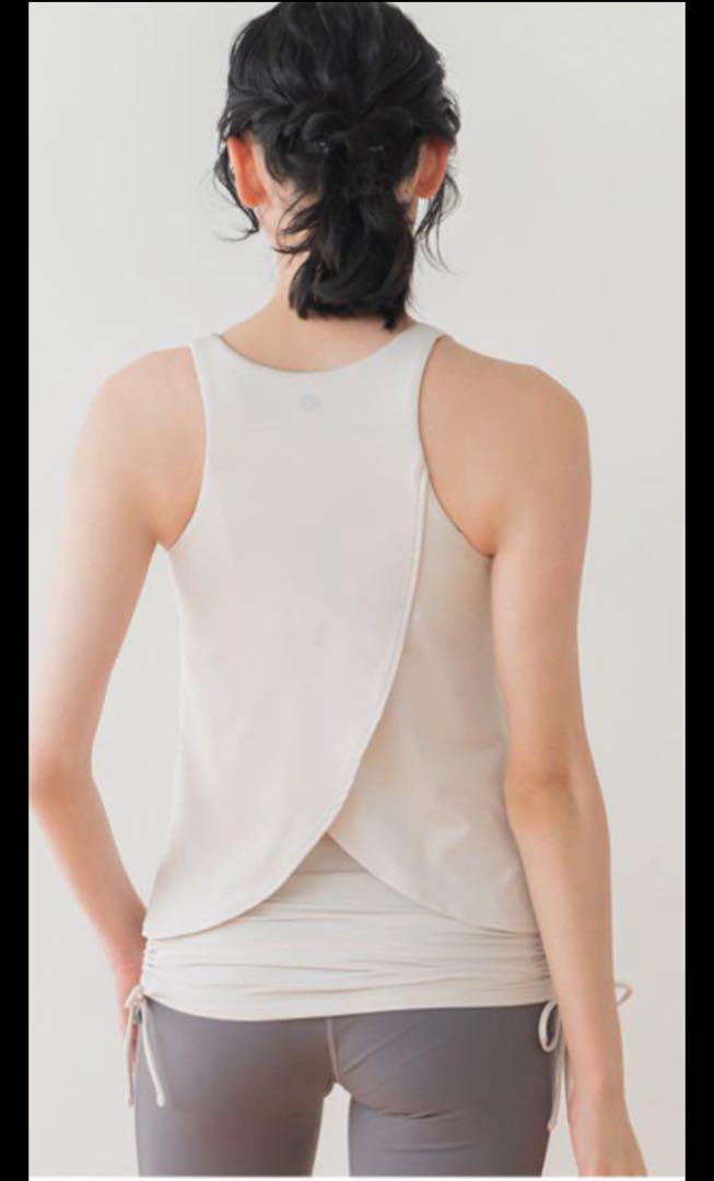 完売！スカーラ☆WEB限定フレアタンクトップ☆美品です♪