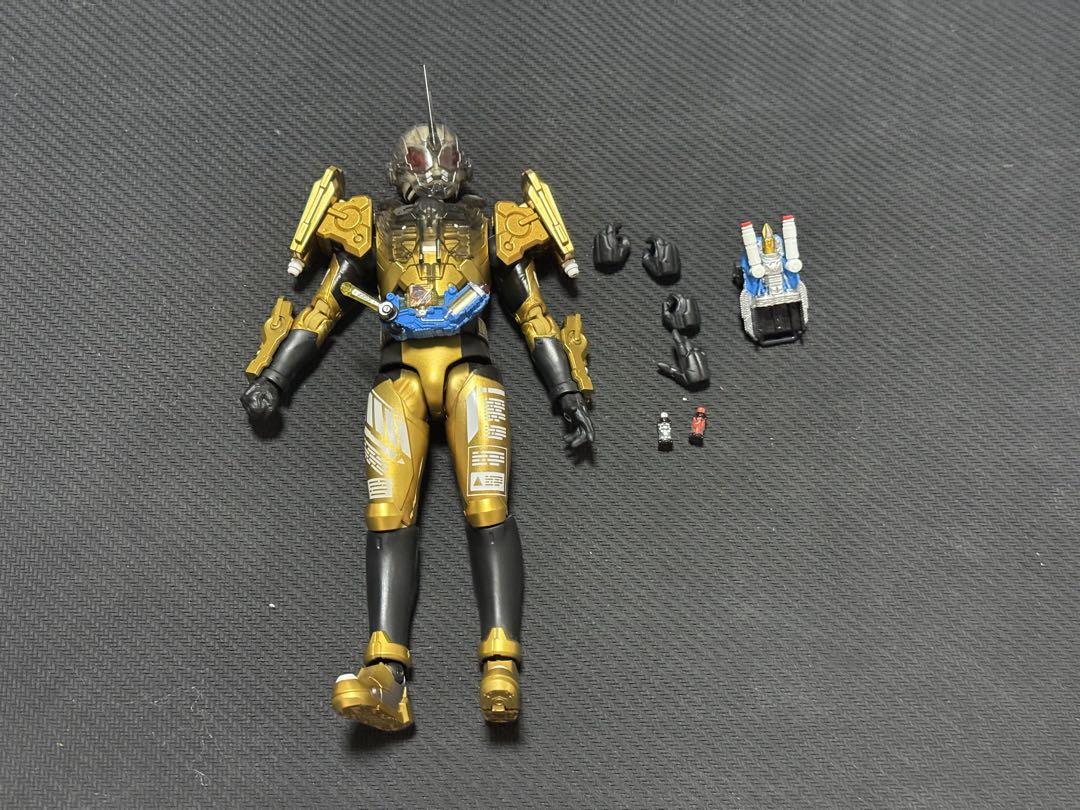 S.H.Figuarts 仮面ライダーグリス　フィギュアーツ