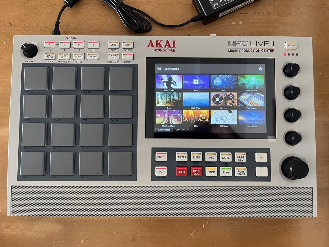 2 RETRO