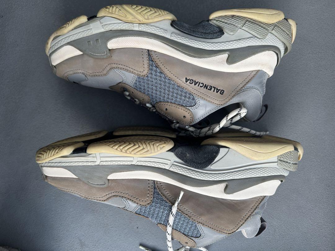BALENCIAGA triple s グレー