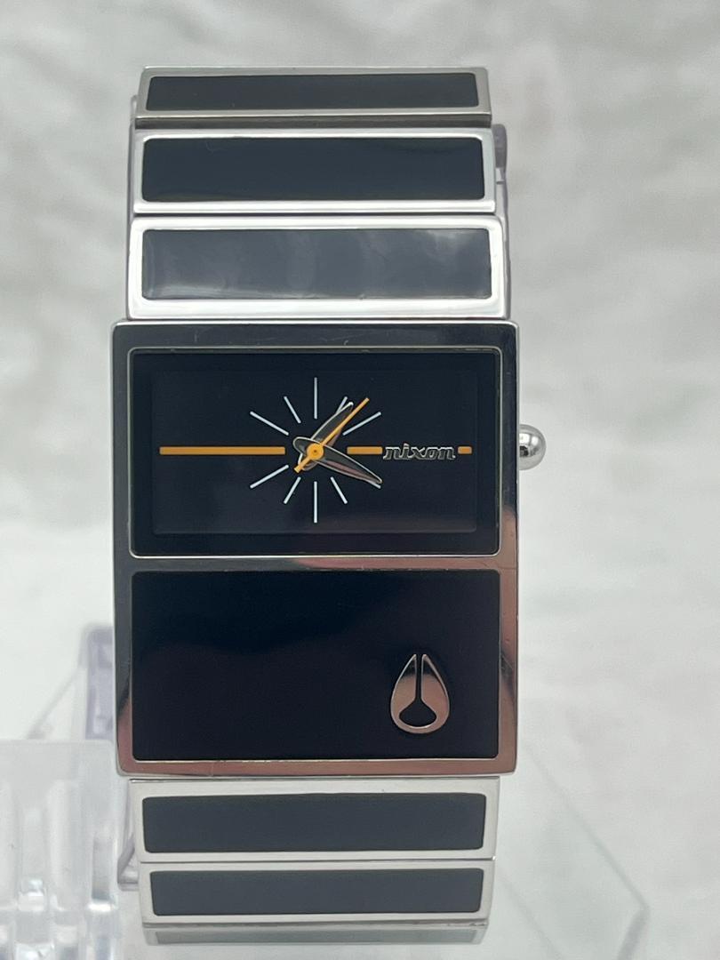 稼働品】nixon 腕時計 MAX AND RELAX THE CHALET