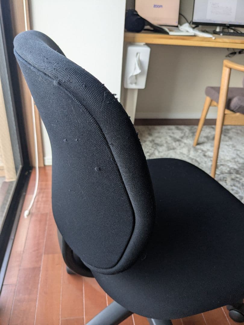 デスクチェア　コクヨ　EAZA