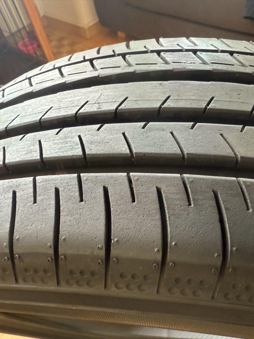ヨコハマブルーアースGT AE51 195/50r19 88h 60プリウス ①