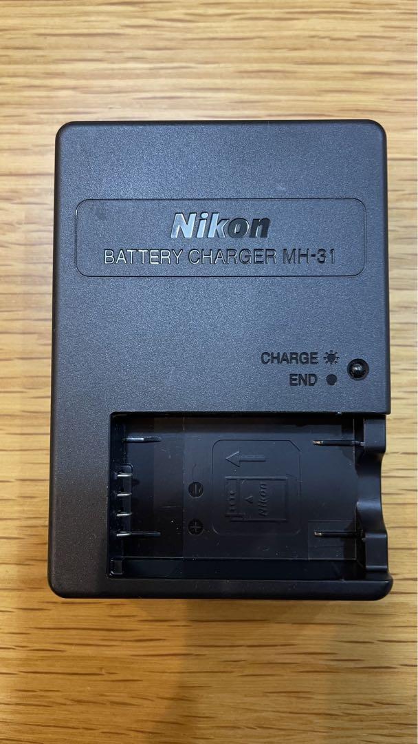 美品 Nikon 1 J5 ニコン 動作確認済 WI-Fi機能4Kムービー高画質