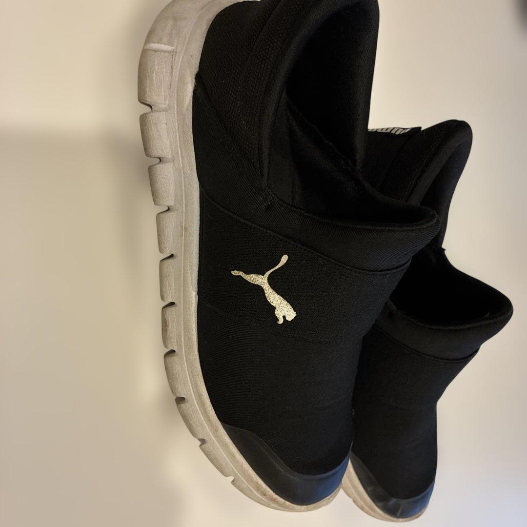 Lala 新品 PUMA ブラック スリッポンシューズ Lala 新品 PUMA ブラック スリッポンシューズ Lala様専用 新品