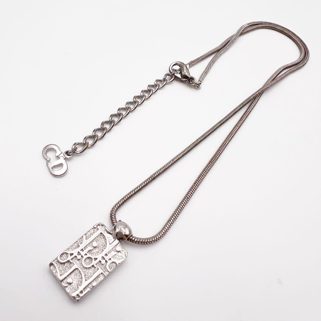 Dior ディオール　トロッター　ラインストーン付き　プレートネックレス