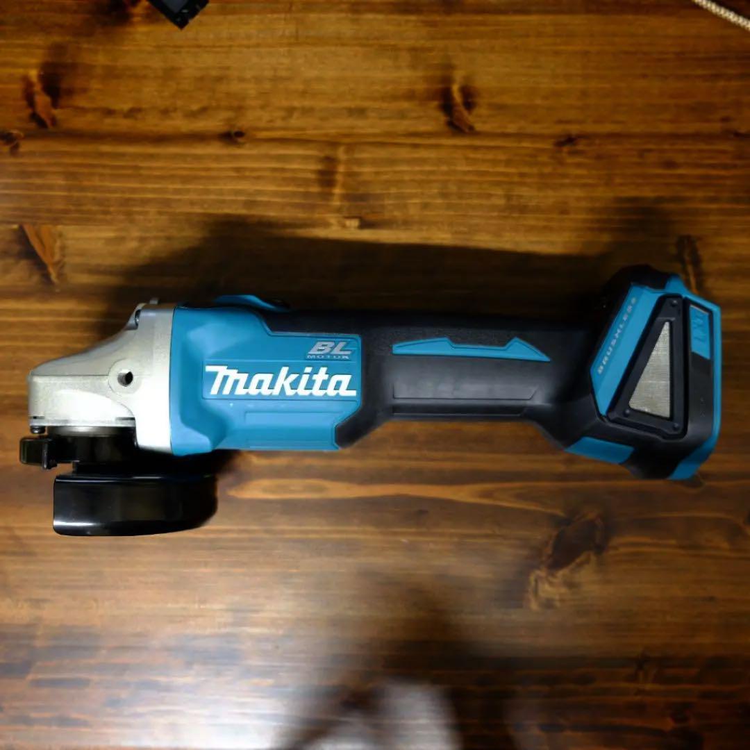makita 100mm充電式ディスクグラインダー GA404DZN