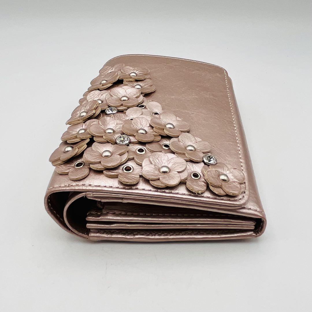 品 ANTEPRIMA