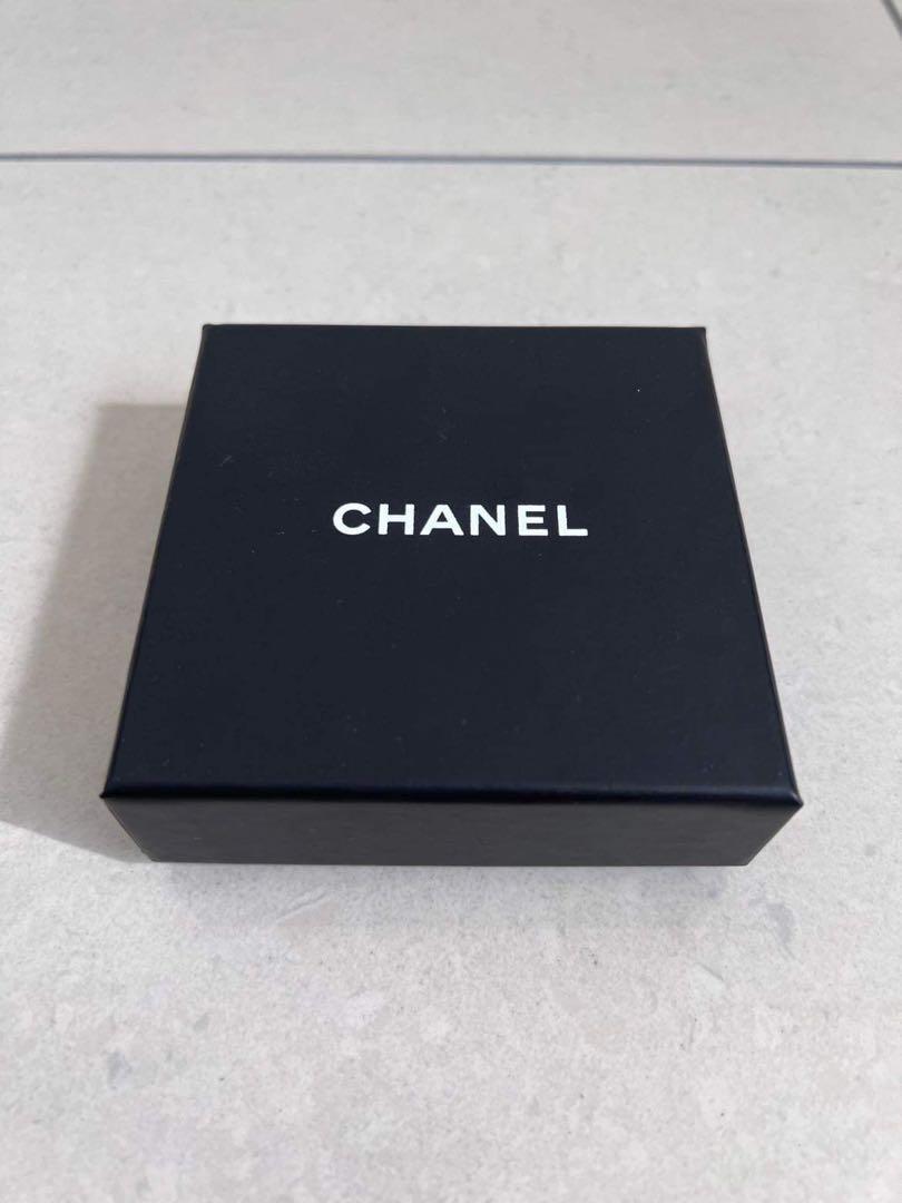 返品交換無料 シャネル -CHANEL-ココマーク ラインストーン ムーン