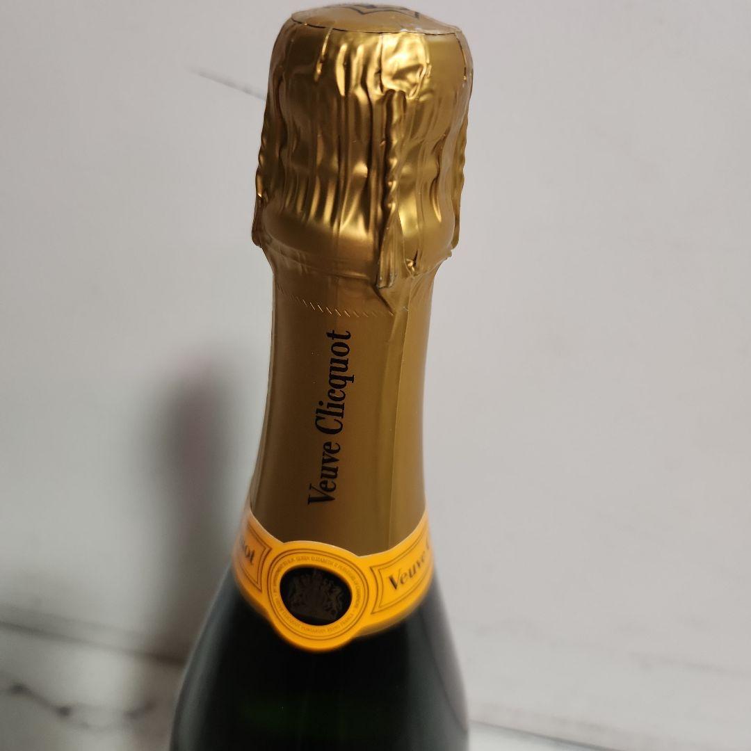 ヴーヴクリコ VEUVE CLICQUOT 未開封 シャンパン 750ml