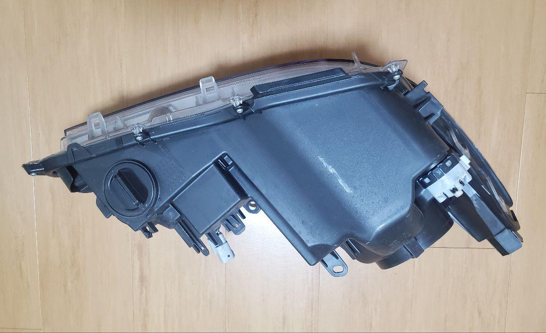 ヘッドライト 左 トヨタ クラウン GRS210 KOITO 30-401