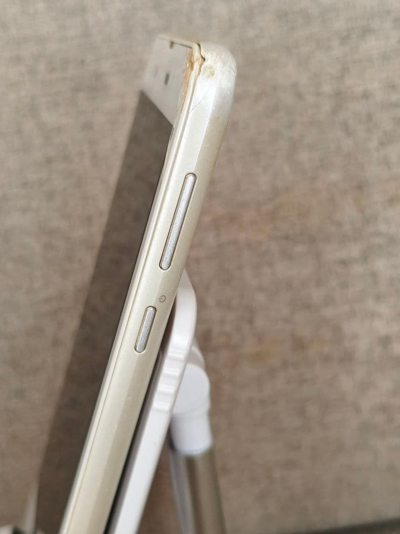 SHV40ジャンク ジャンク品】AQUOS sense SHV40 - メルカリ