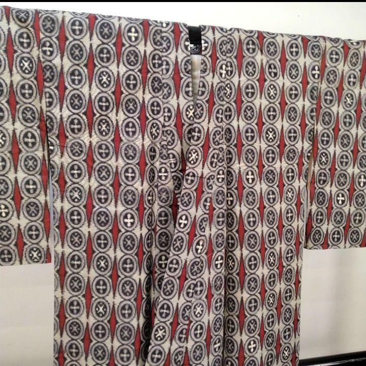 新品未使用品】 銘仙 着物 しつけ糸付き 正絹 身丈153 裄64