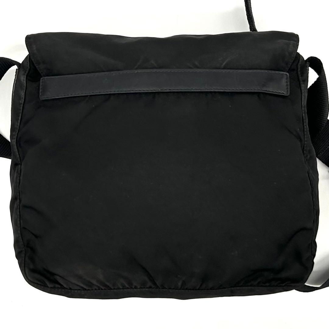 プラダ ショルダーバッグ フラップ テスートナイロン 三角ロゴ ブラック 黒 プラダ ショルダーバッグ フラップ テスートナイロン 三角ロゴ ブラック 黒