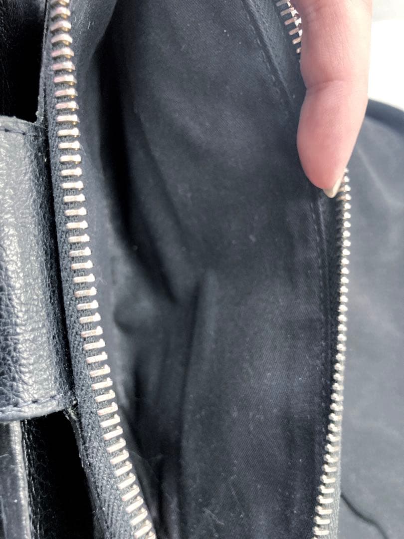 ブラック 黒ILBISONTE