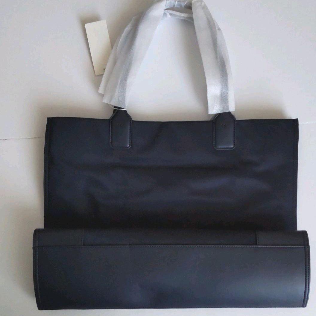 【新品未使用】Tory Burch トリーバーチ エラトート ネイビー 画像2