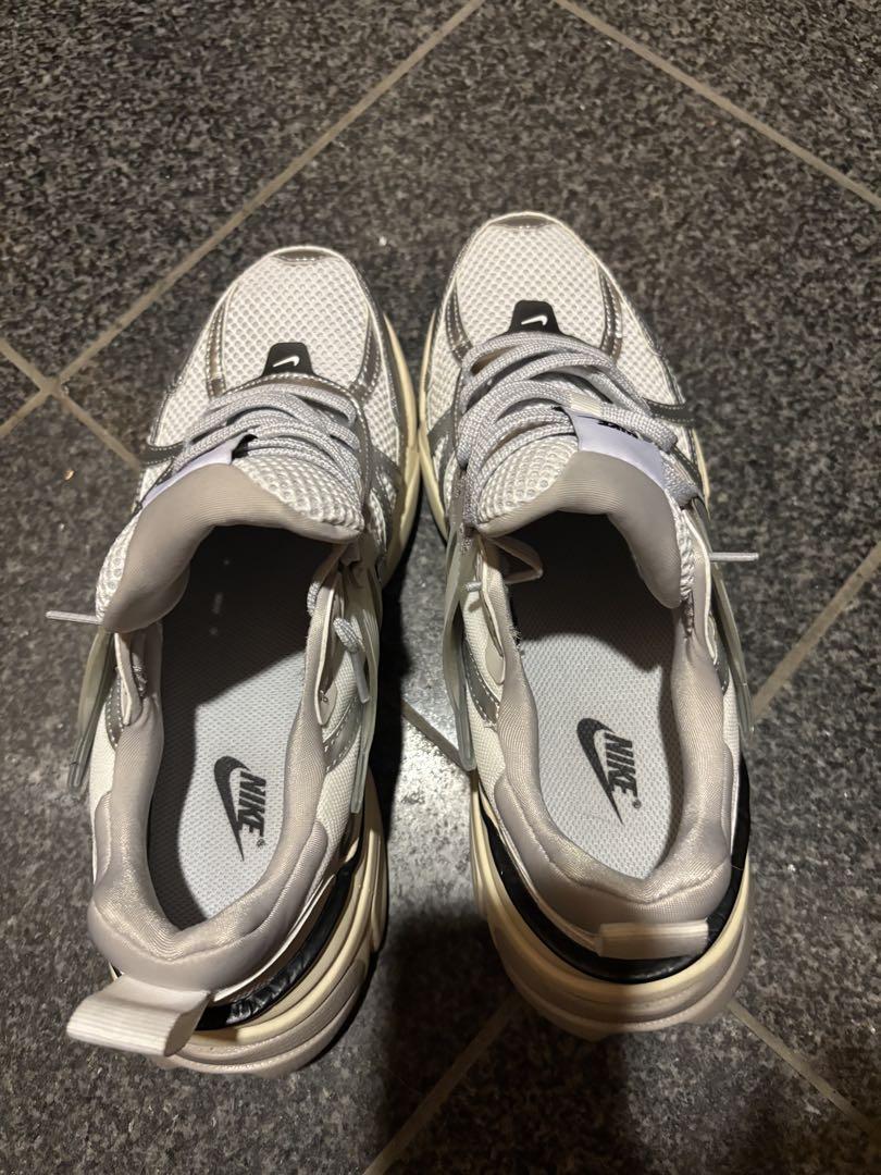 NIKE ナイキ V2K RUN スニーカー サミットホワイト
