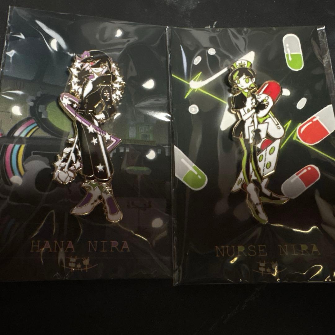 革蝉展 - 3原色の備忘録 -ピンバッジ新品、♥