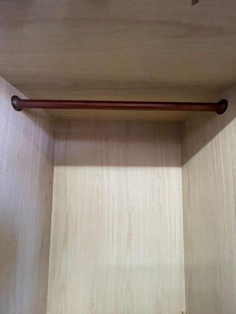 ダークブラウン 木目調スリムチェスト目立った傷や汚れなし