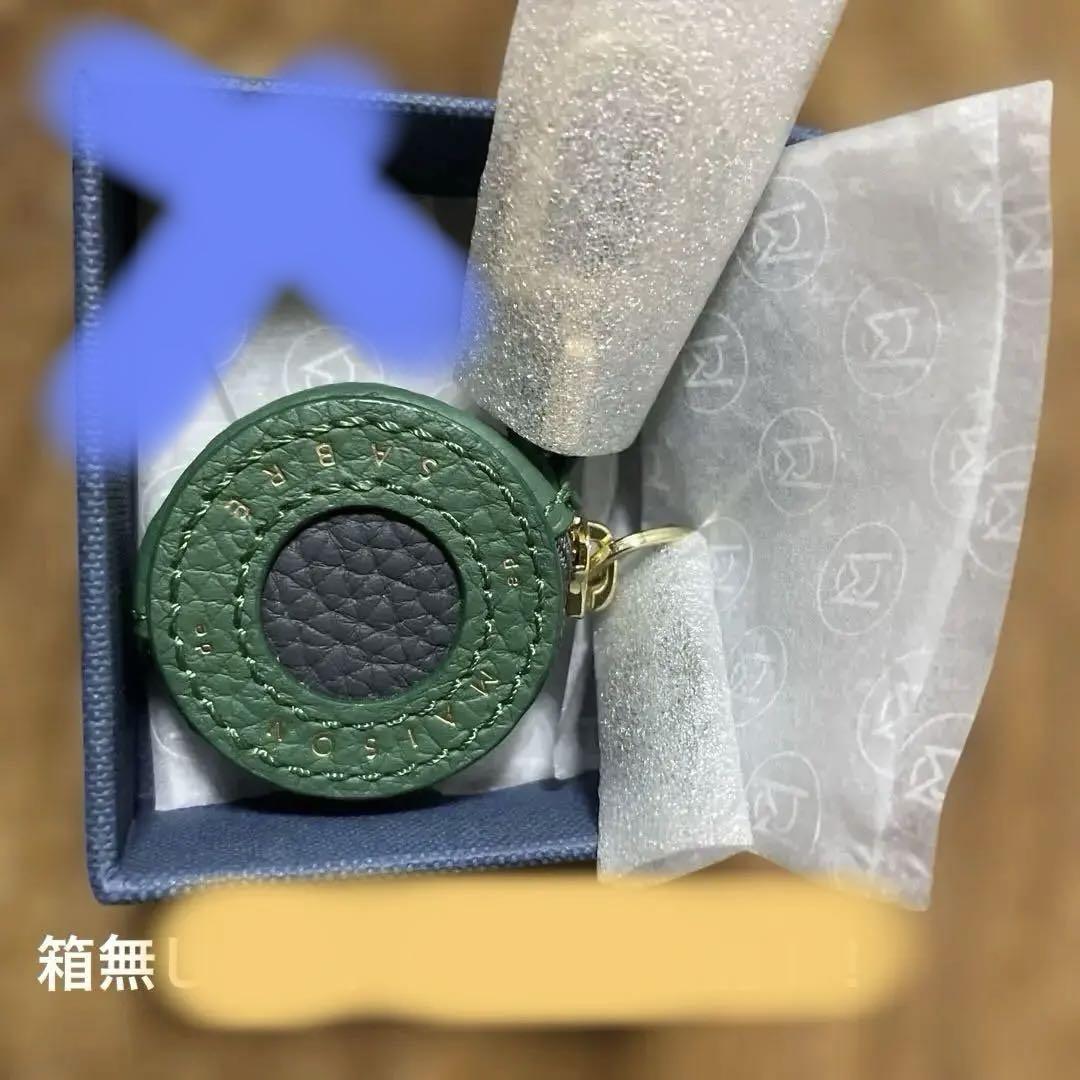 メゾンドサブレ　AirTag 未使用