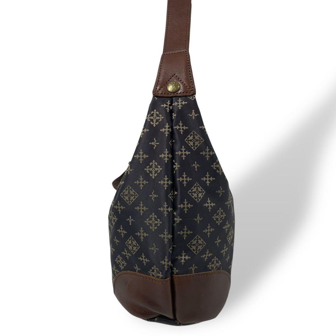 良品 4850 russet ラシット ワンショルダーバッグ ナイロン ブラック 良品 4850 russet ラシット ワンショルダーバッグ ナイロン ブラック