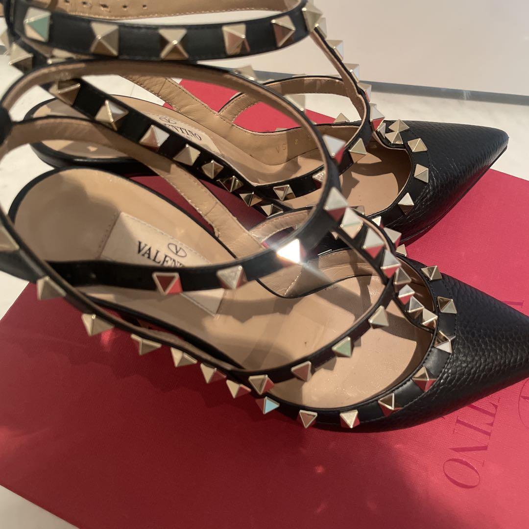 Valentino スタッズ付き ブラック ハイヒール