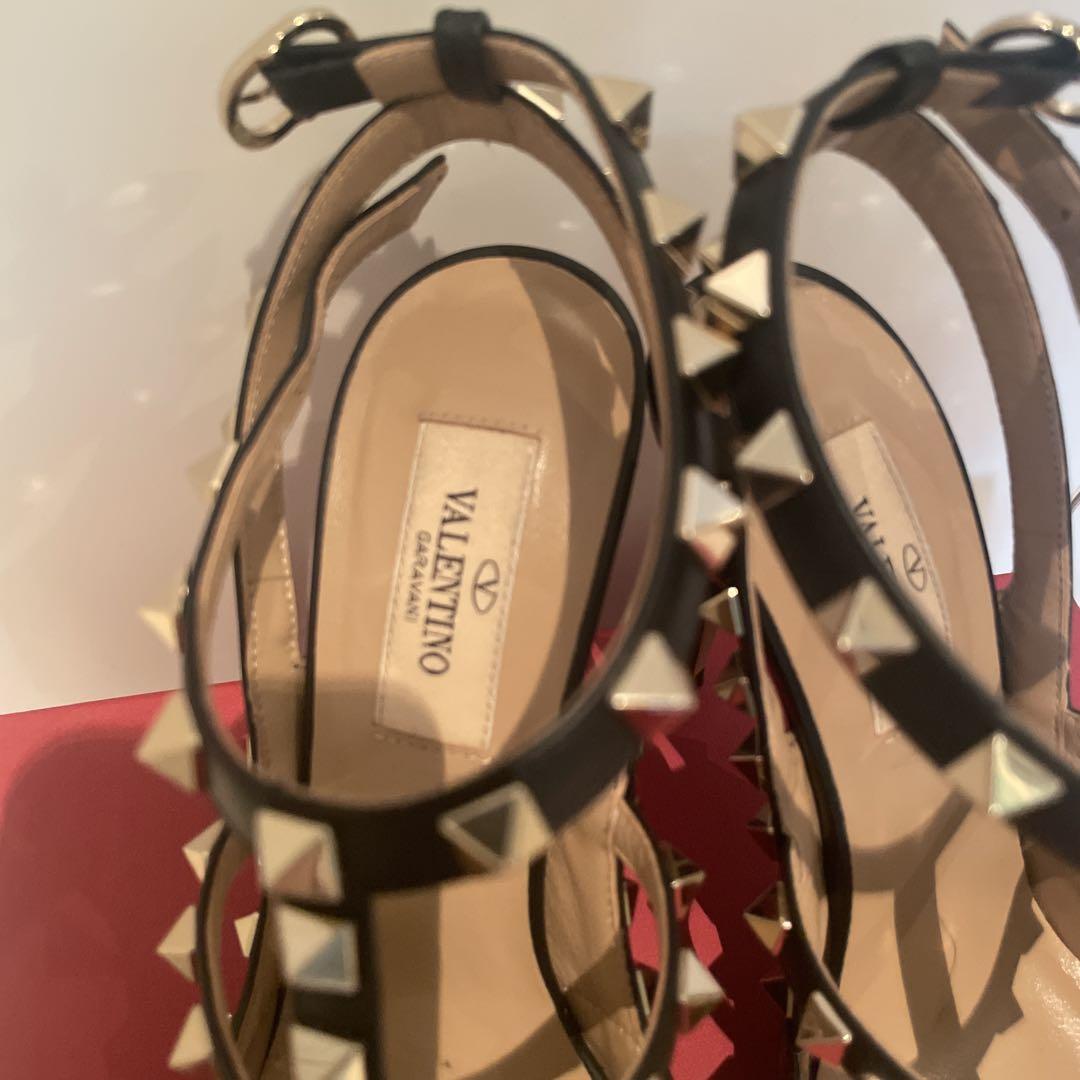 Valentino スタッズ付き ブラック ハイヒール