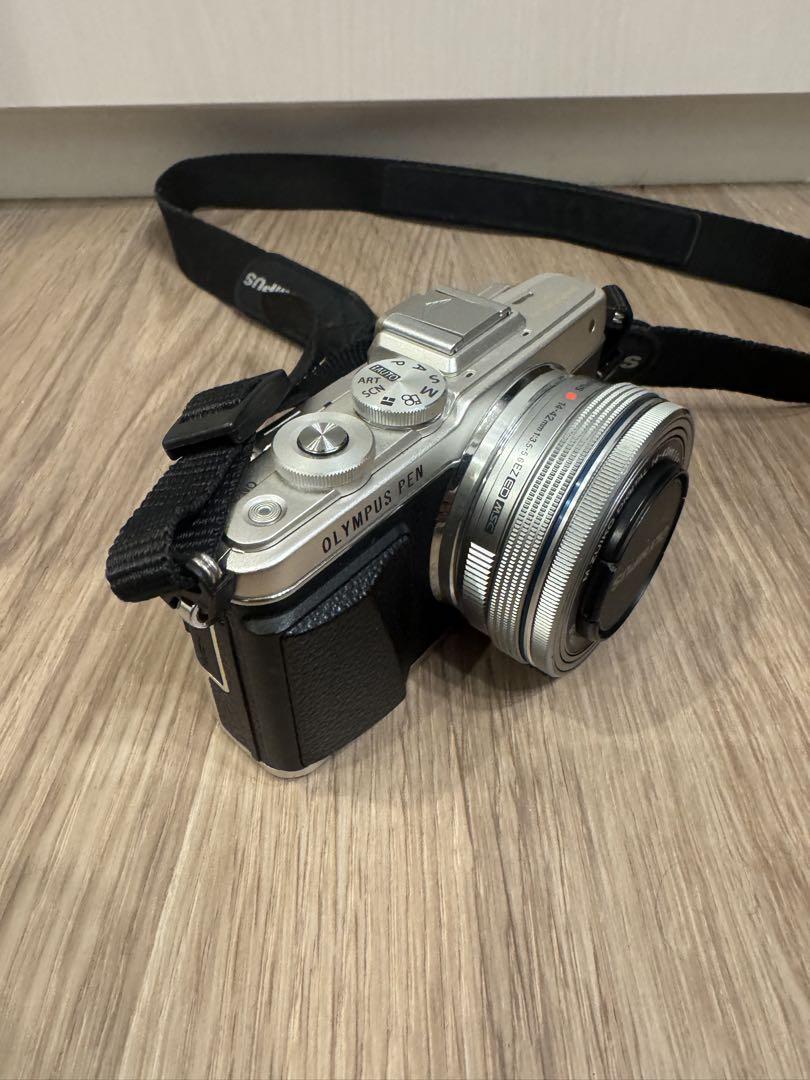 OLYMPUS PEN E-PL7ミラーレス一眼 シルバー/ブラック