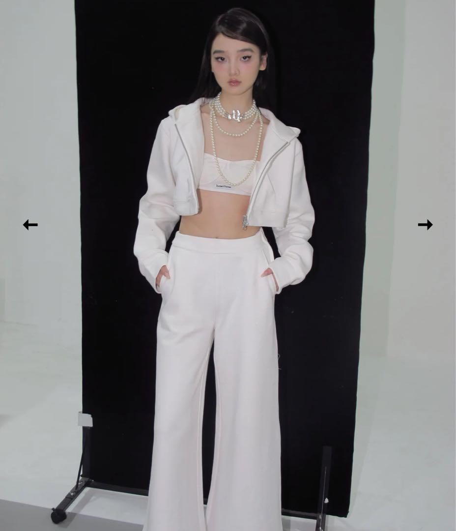 コンビニ支払い❌ ANDWANG Kirakira flare pants 9,999円