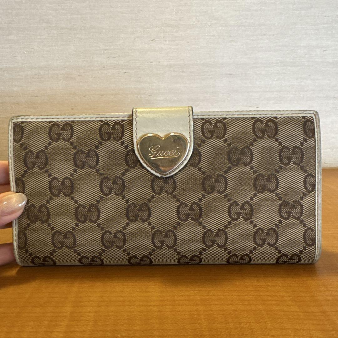 （M.H）GUCCI GGパターン 二つ折り財布 ベージュ Gucci GGパターン 二つ折り財布 - メルカリ