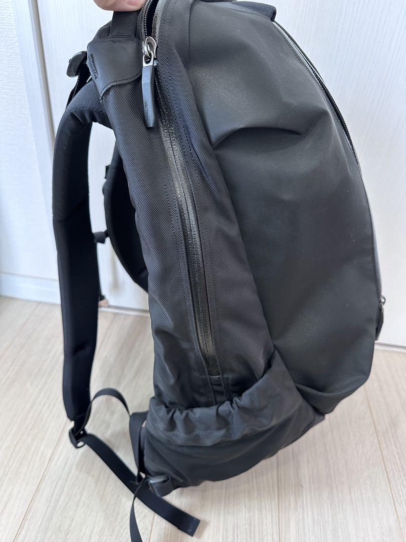 ARC'TERYX アークテリクス ブラック リュックarro22