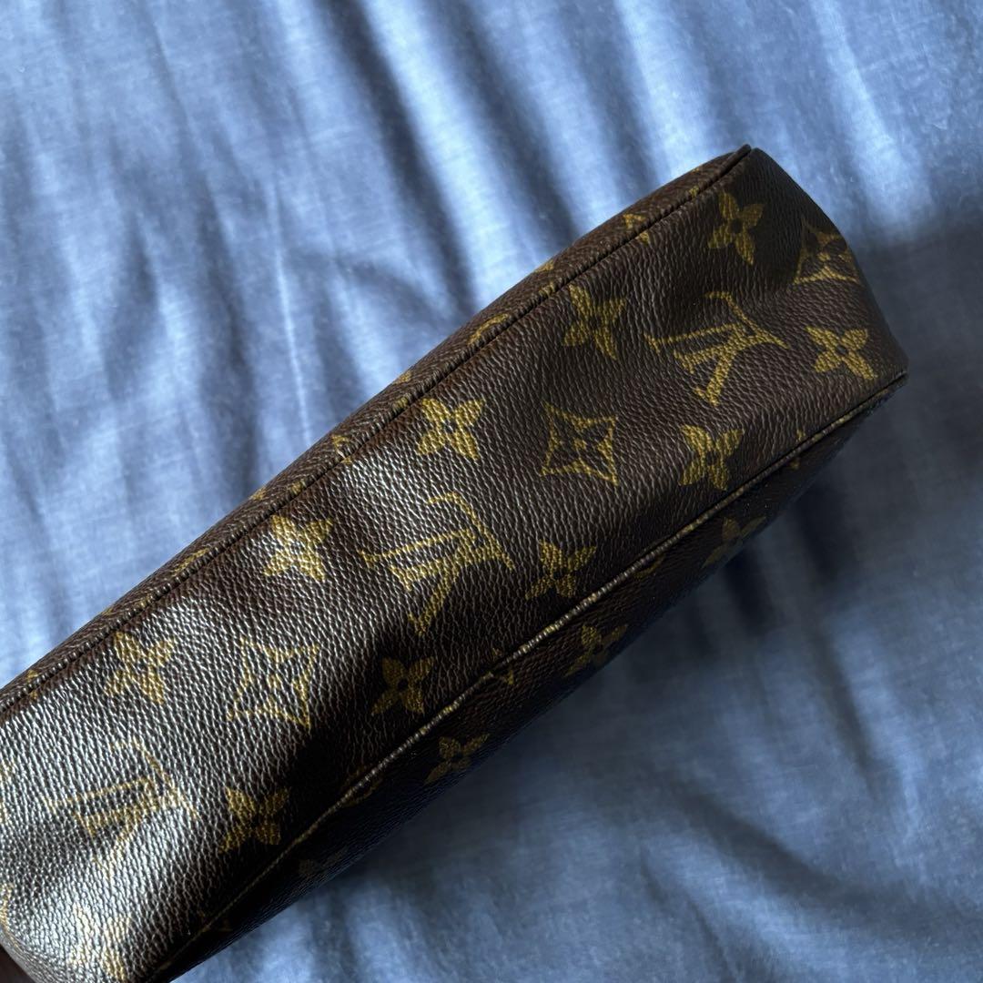 LOUIS VUITTON バック
